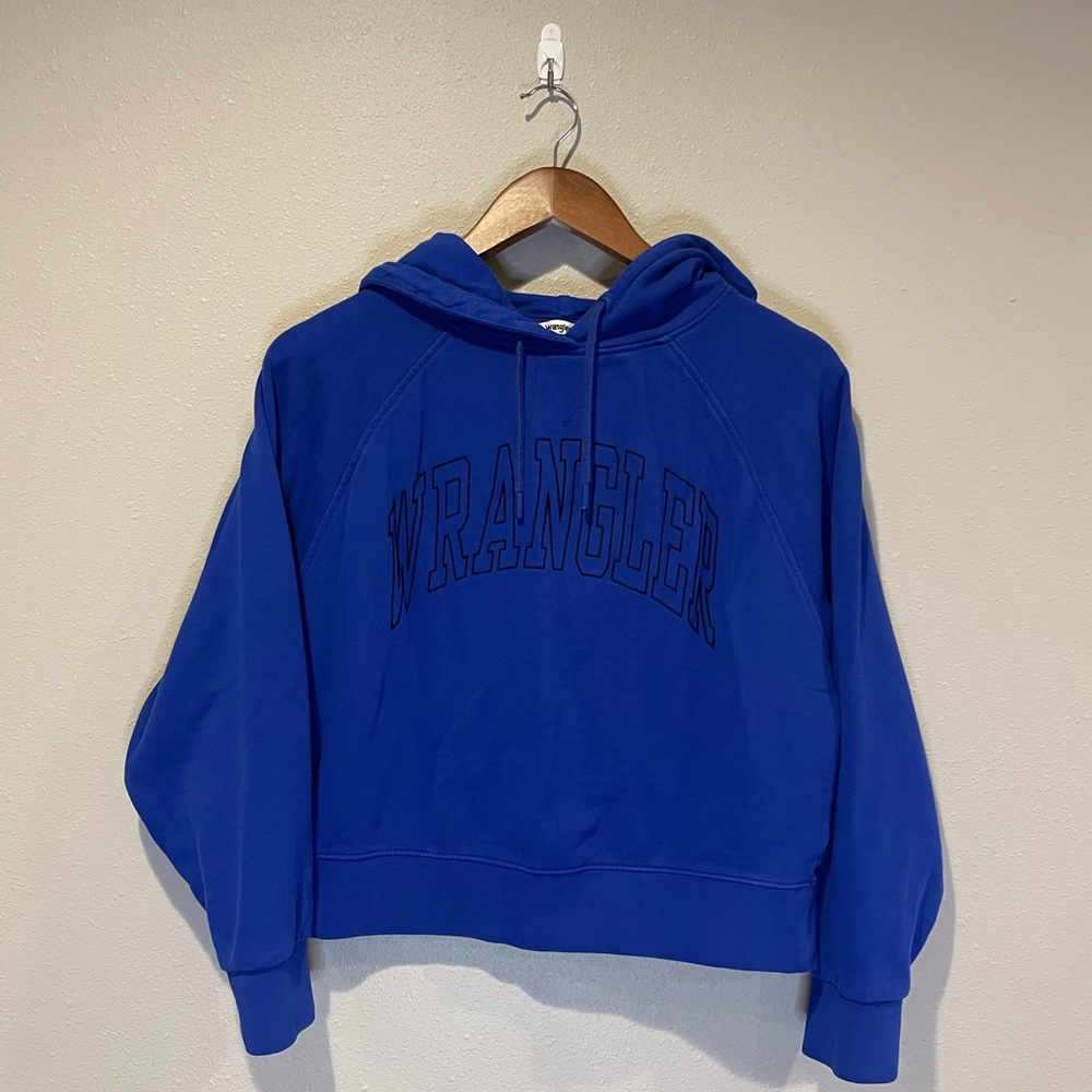 Wrangler Women’s Blue Oversized Cropped Hoodie
